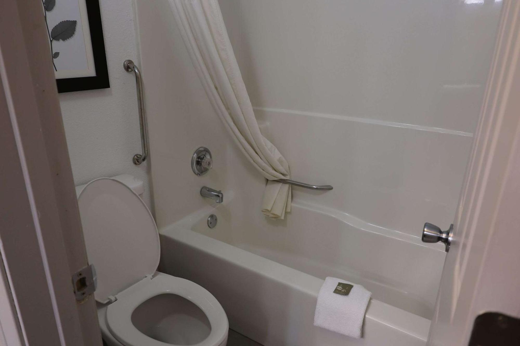 Country Inn & Suites By Radisson, Sparta, Wi Екстер'єр фото